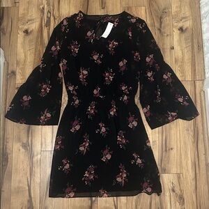 White House Black Market Black Floral Dress